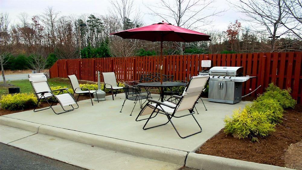 Affordable Suites Of America Fredericksburg Luaran gambar